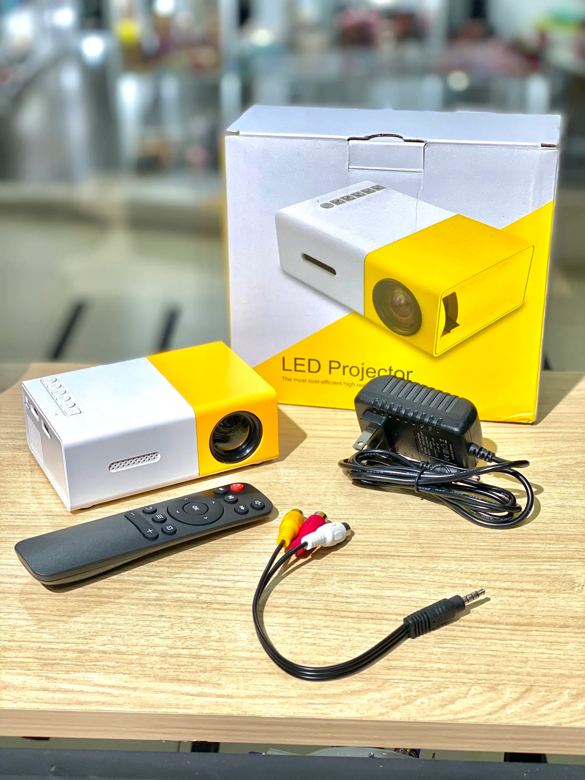 Mini Proyector Led Video Beam yg